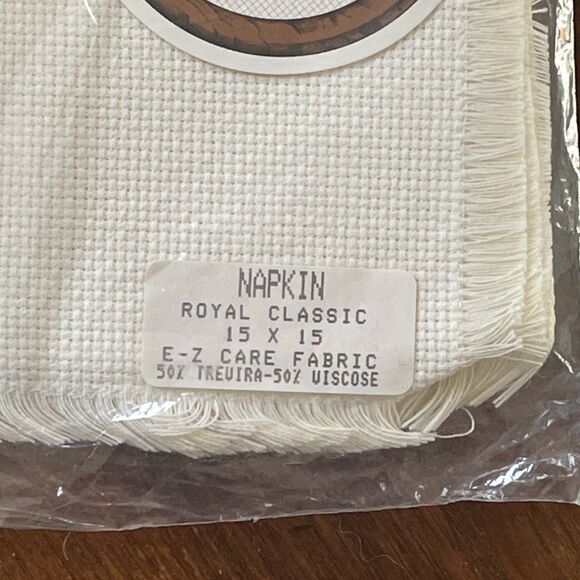 Charles Craft IVORY 15"x15" New Napkin Royal Classic EZ Care Fabric NWT - Picture 3 of 5